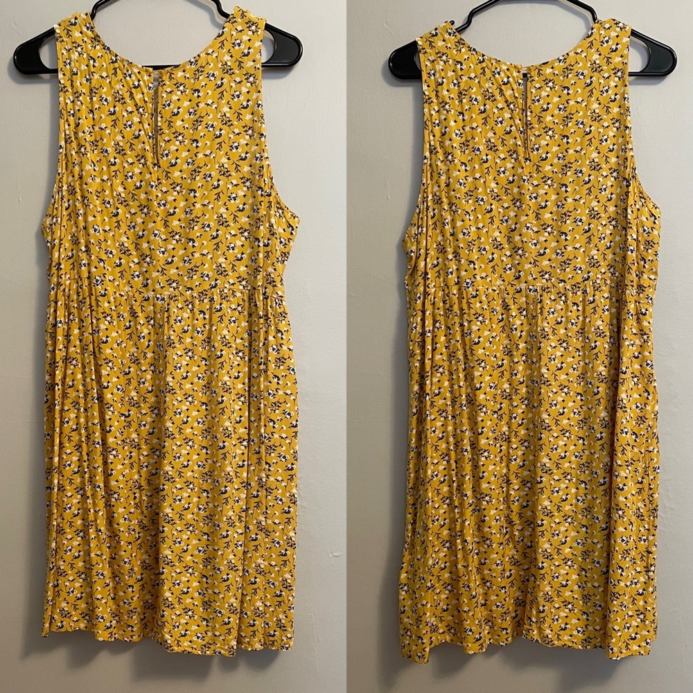 Old Navy Yellow ditsy floral print Rayon Sundress - XL